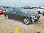 Nissan Altima 2010