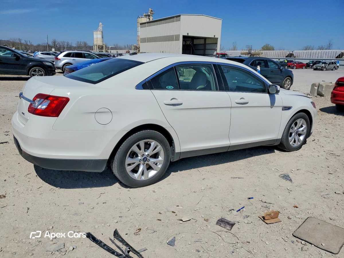 Ford Taurus 2010