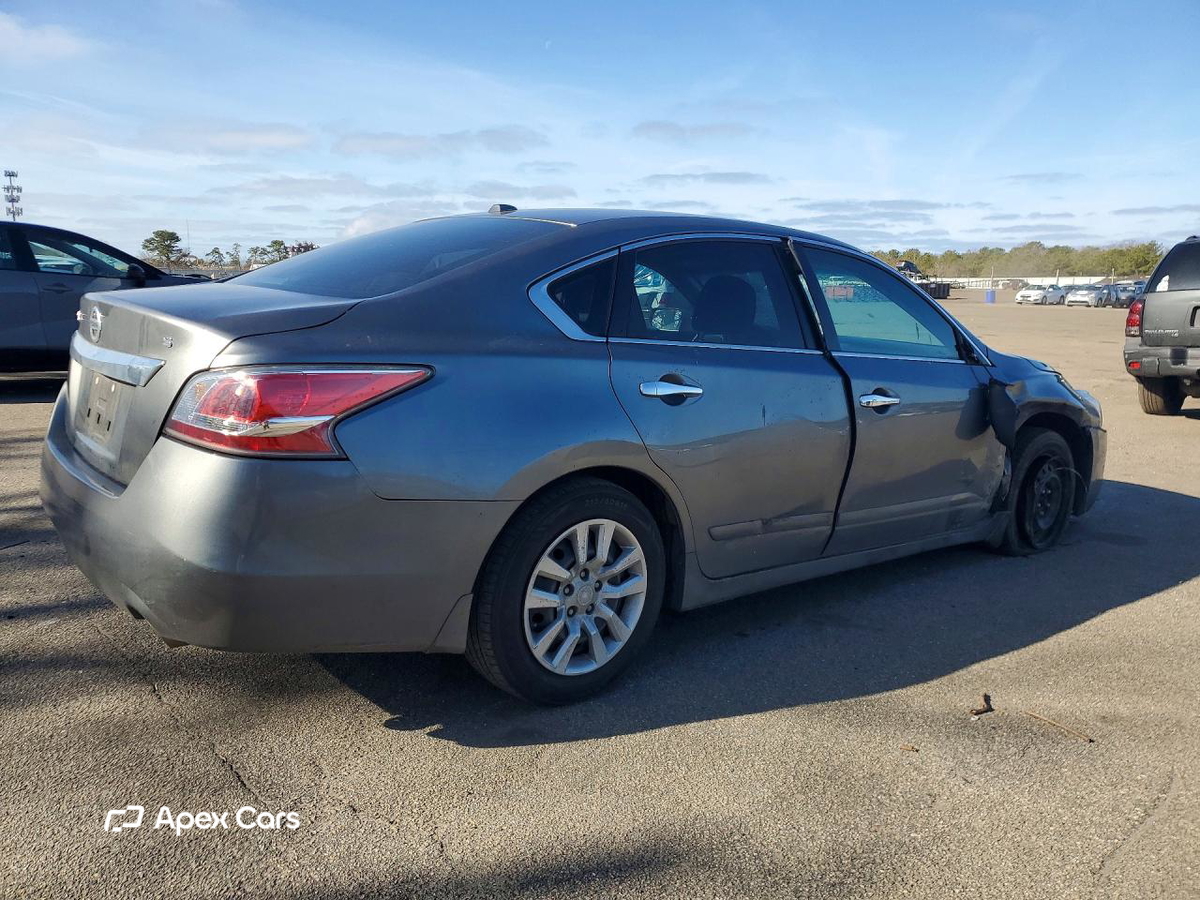 Nissan Altima 2015
