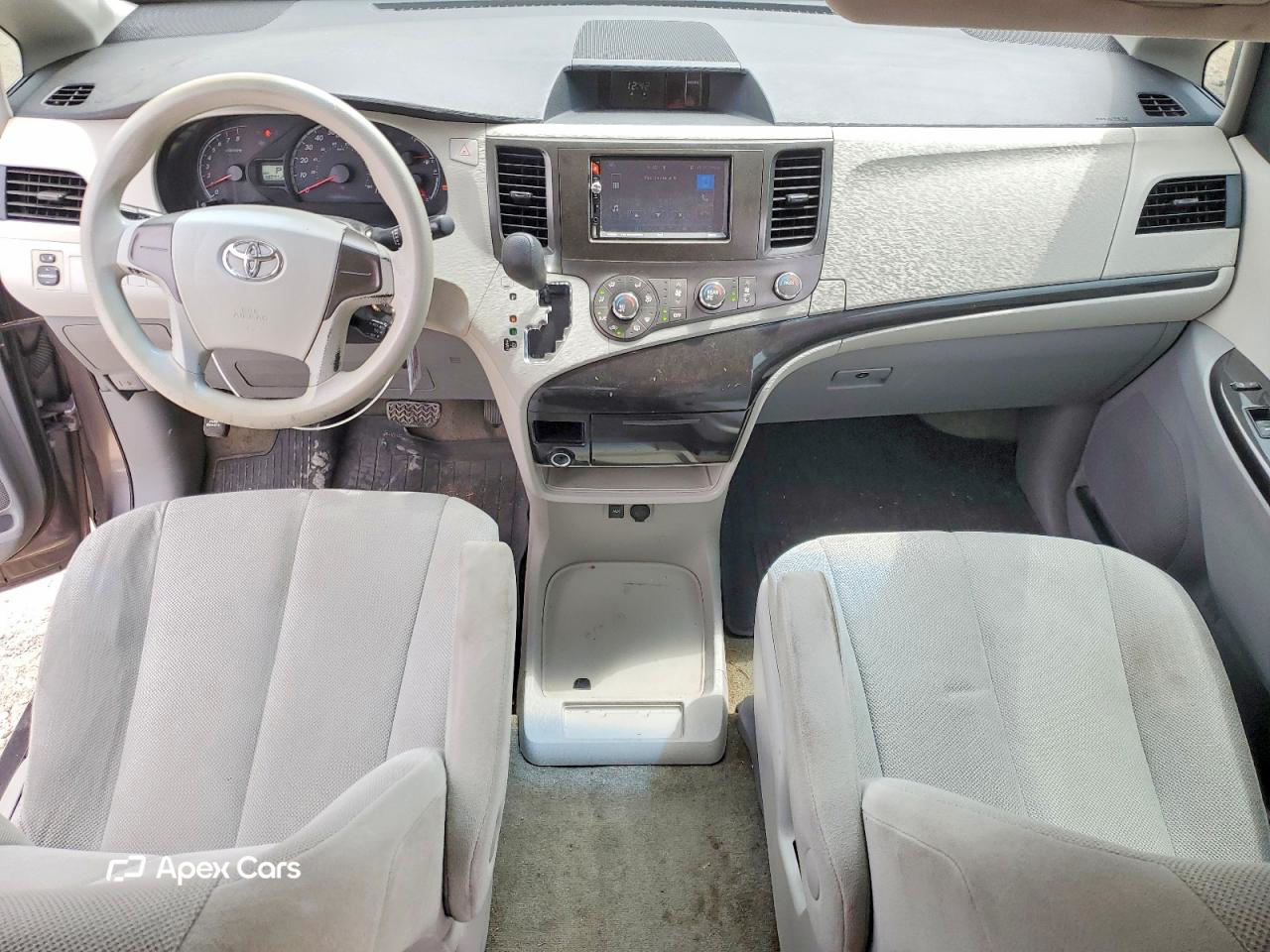 Toyota Sienna 2013