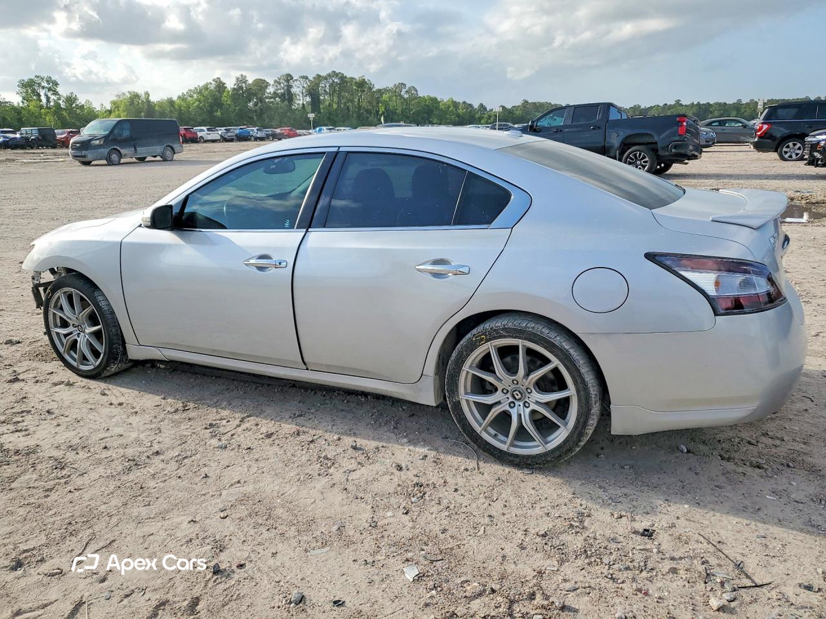Nissan Maxima 2014