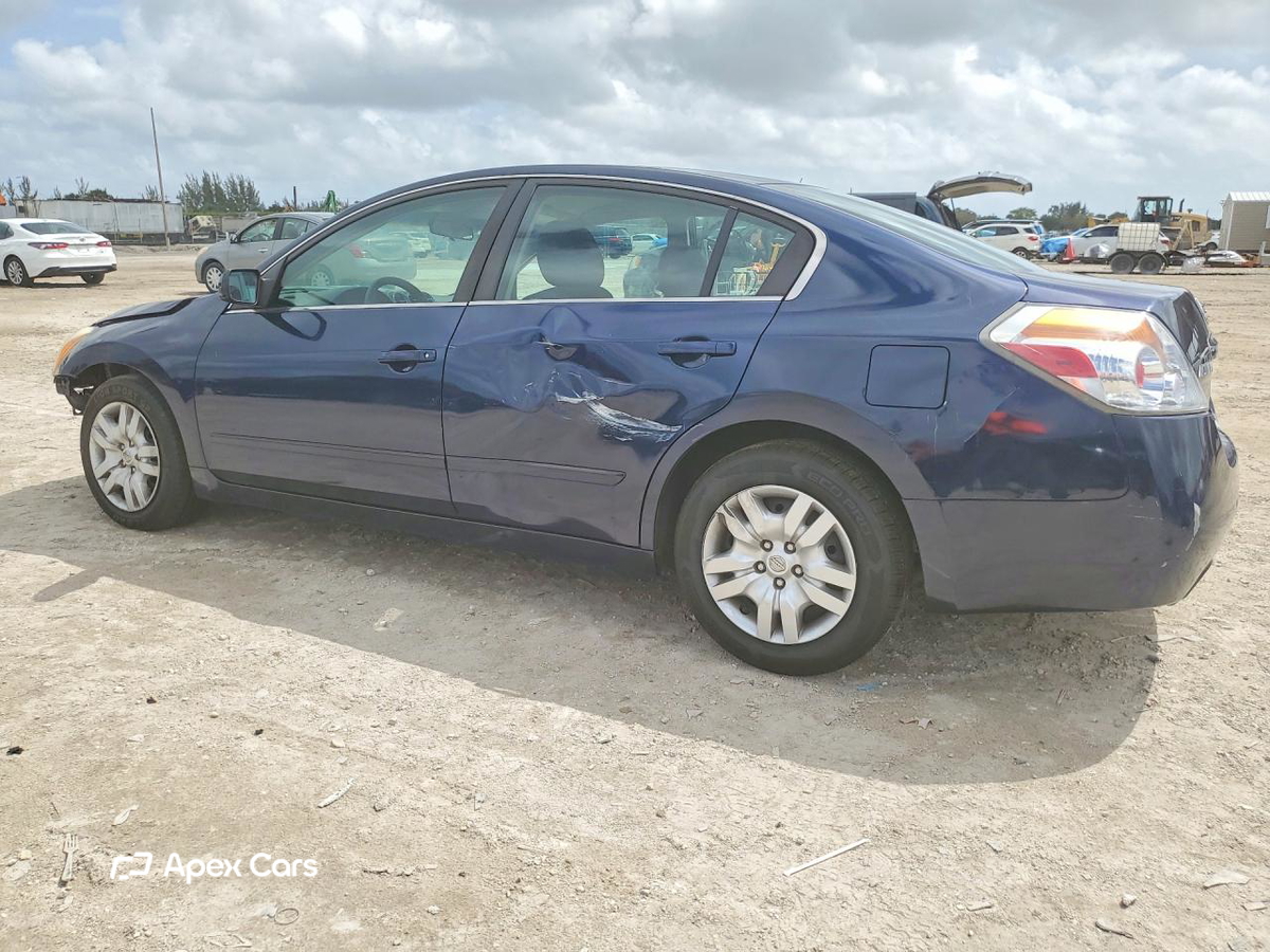 Nissan Altima 2012