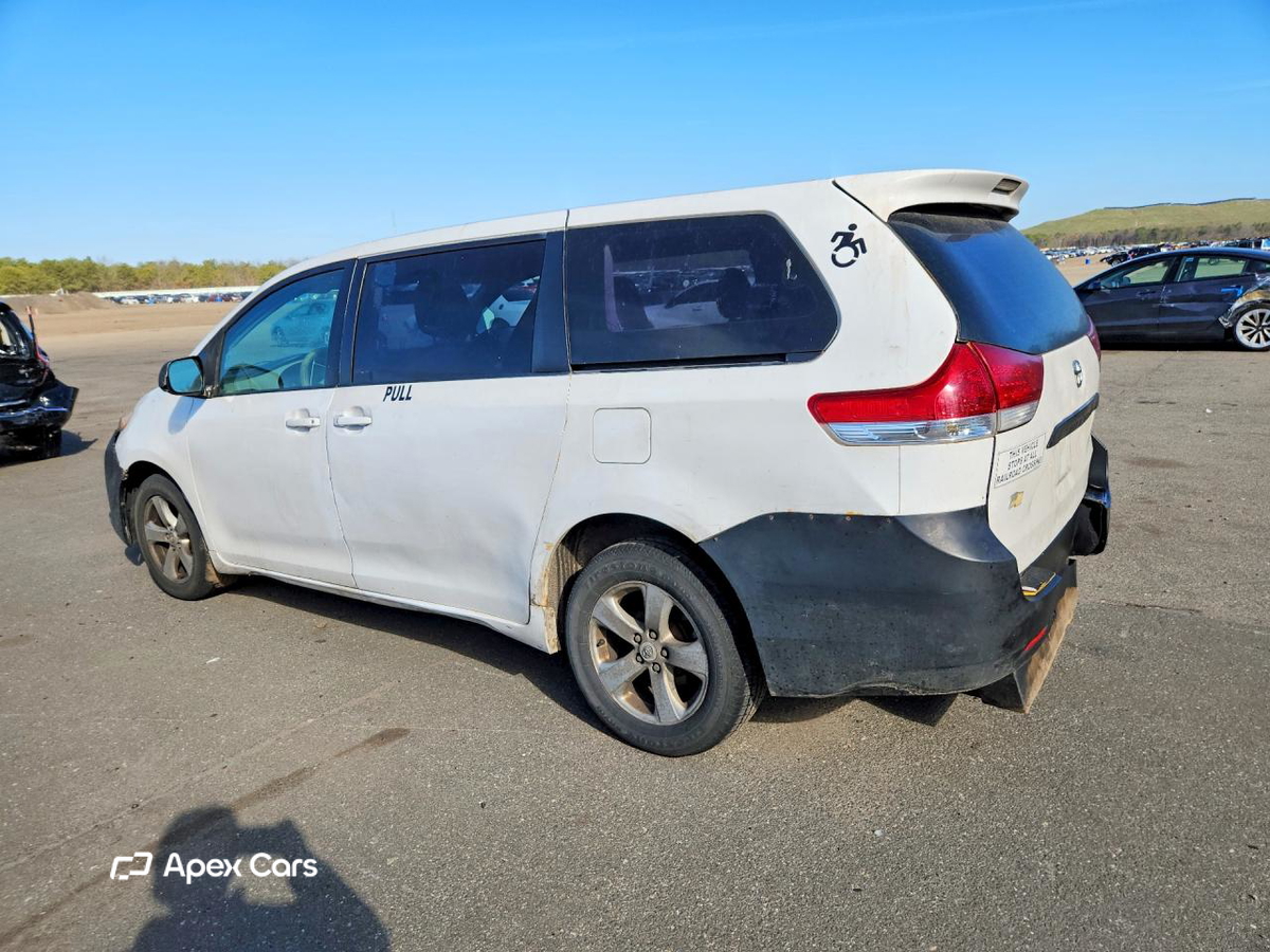 Toyota Sienna 2012