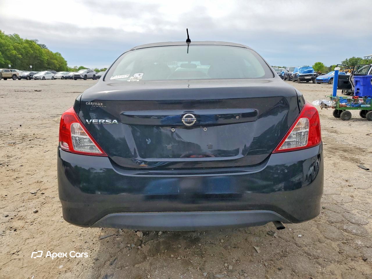 Nissan Versa 2015