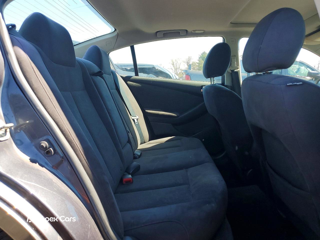 Nissan Altima 2011