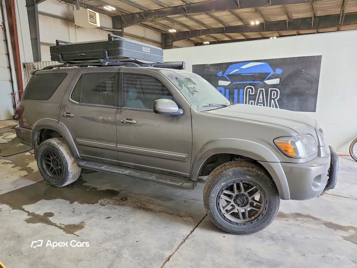Toyota Sequoia 2005