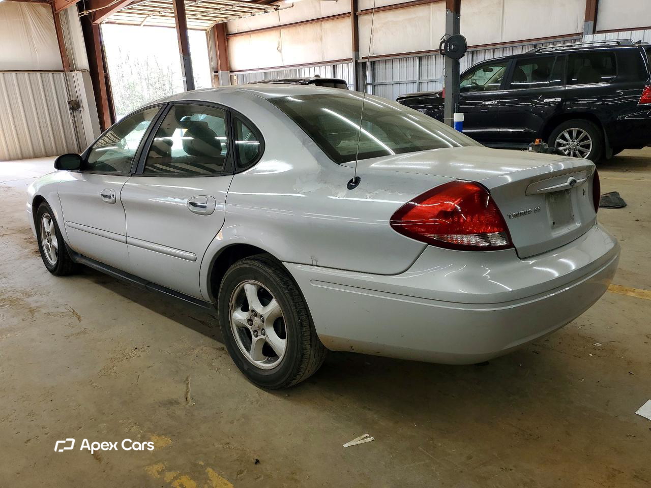 Ford Taurus 2004