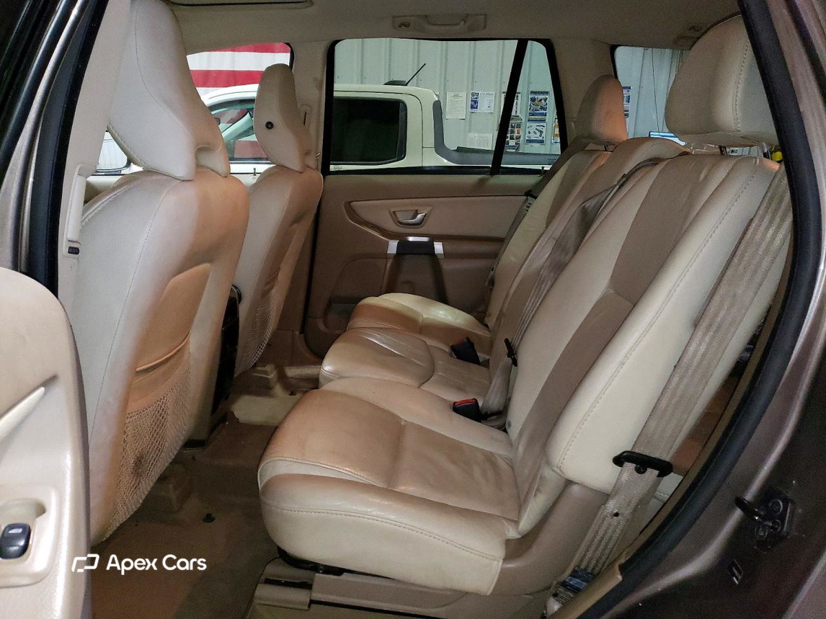 Volvo XC90 2011