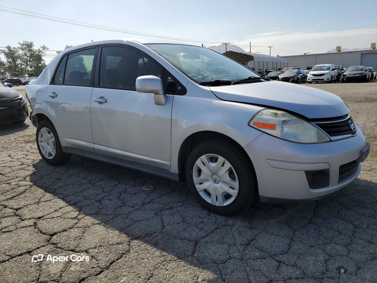 Nissan Versa 2011