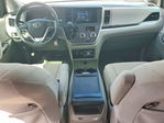 Toyota Sienna 2016