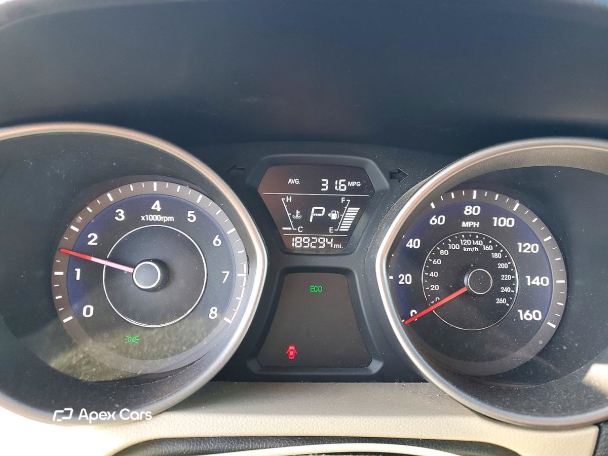 Hyundai Elantra 2016