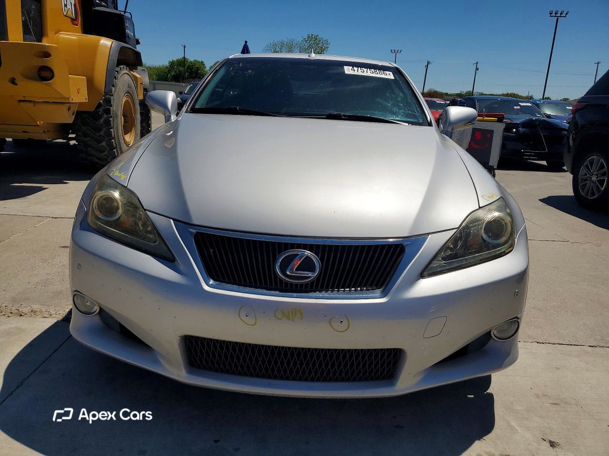 Lexus IS 2012
