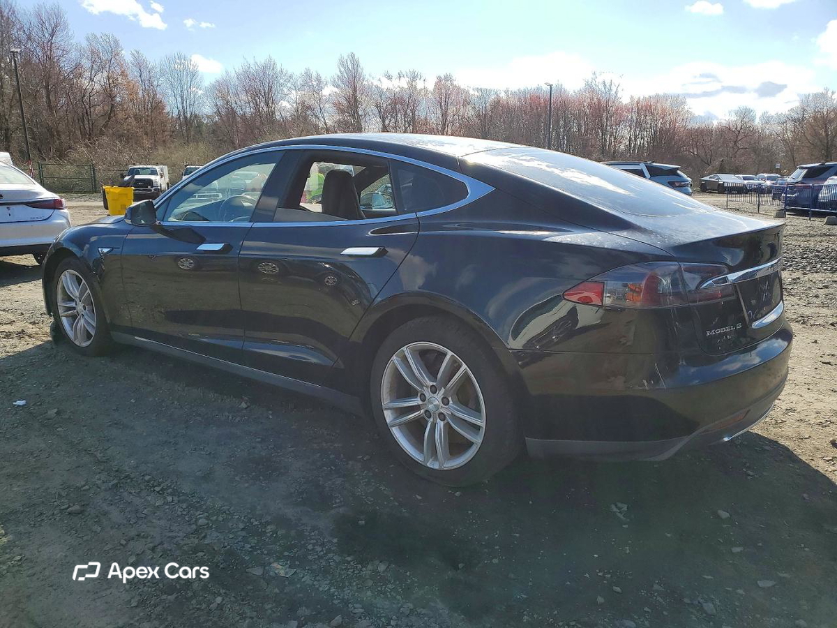 Tesla Model S 2016