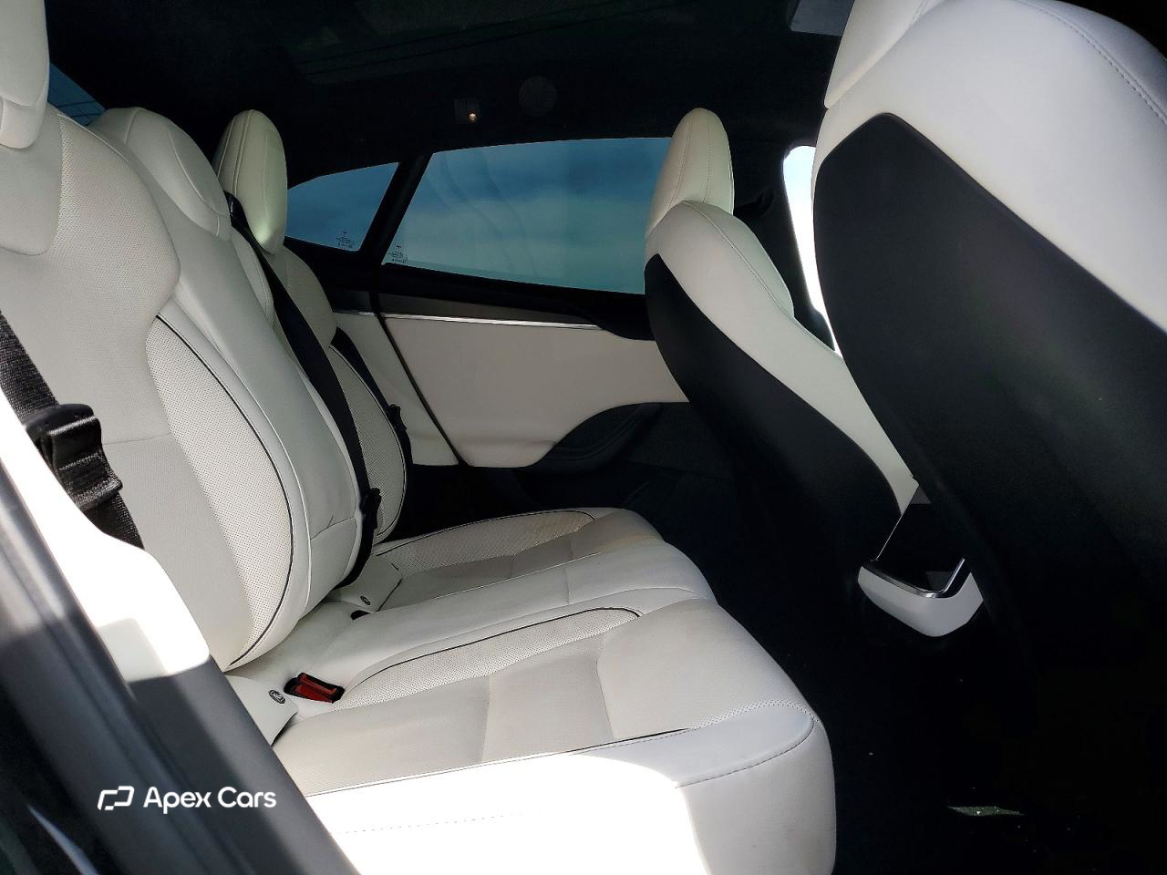 Tesla Model S 2021