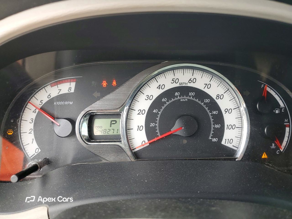 Toyota Sienna 2011