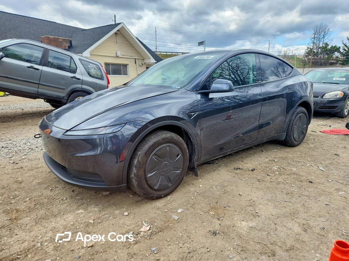 2026 Tesla Model Y - Image 1 of 5