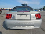 Ford Mustang 2000