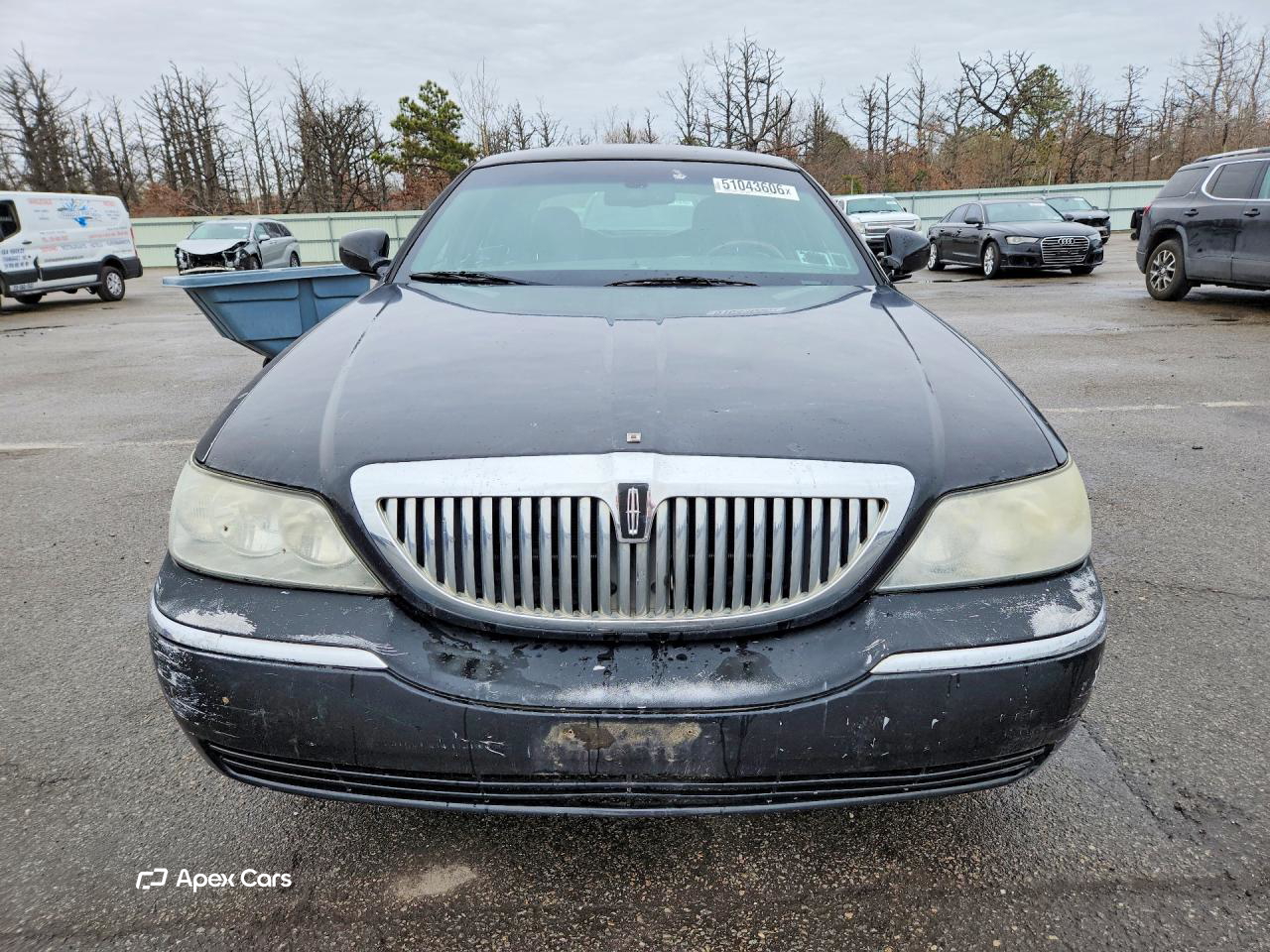 Lincoln Town Car 2010