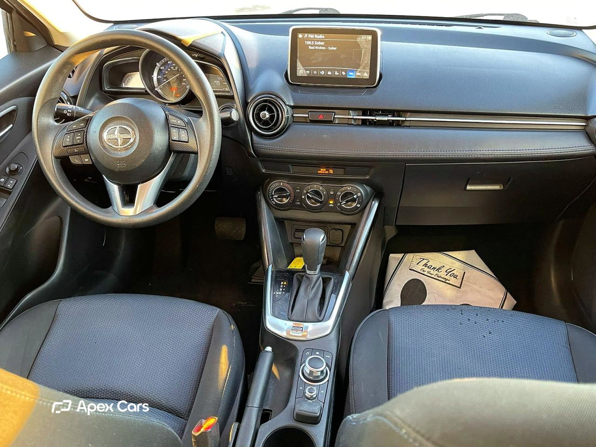 Scion iA 2016
