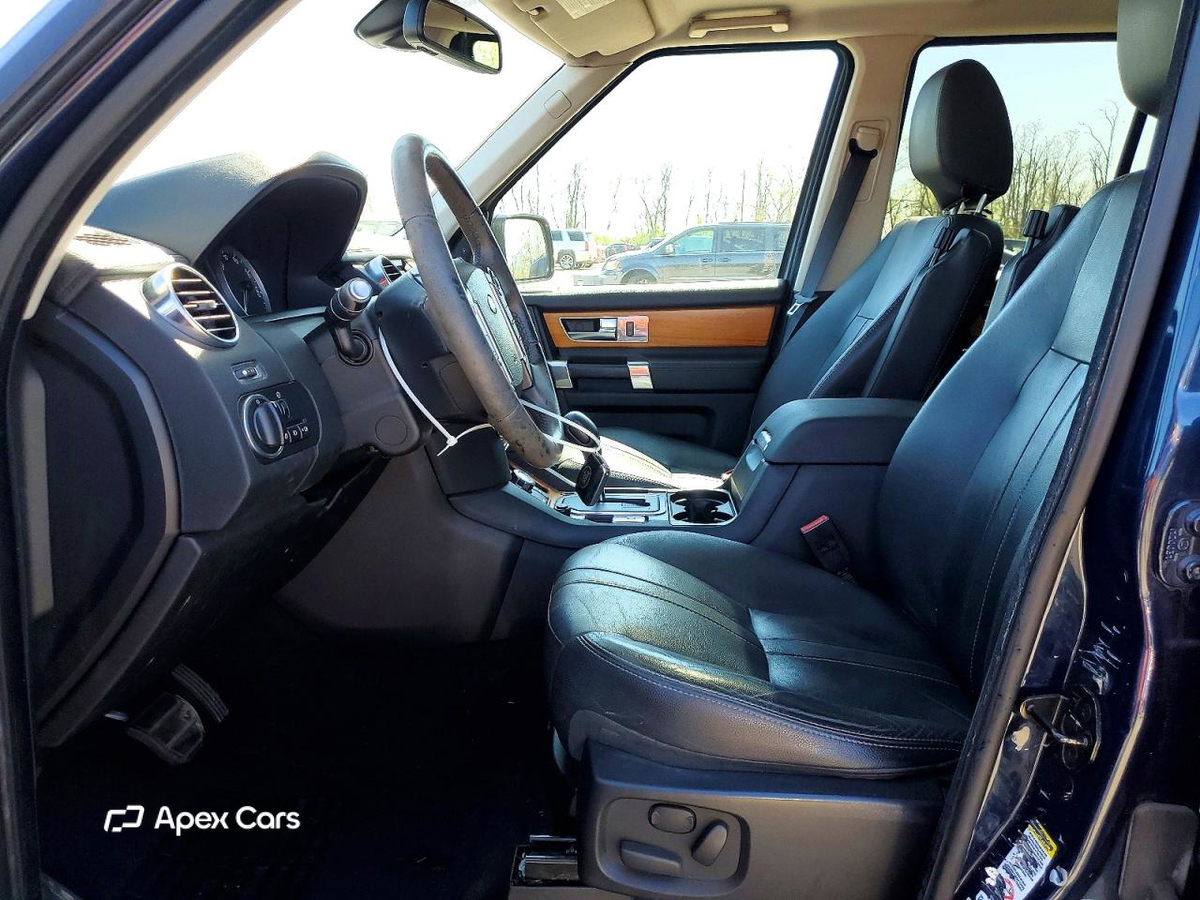 Land Rover LR4 2013
