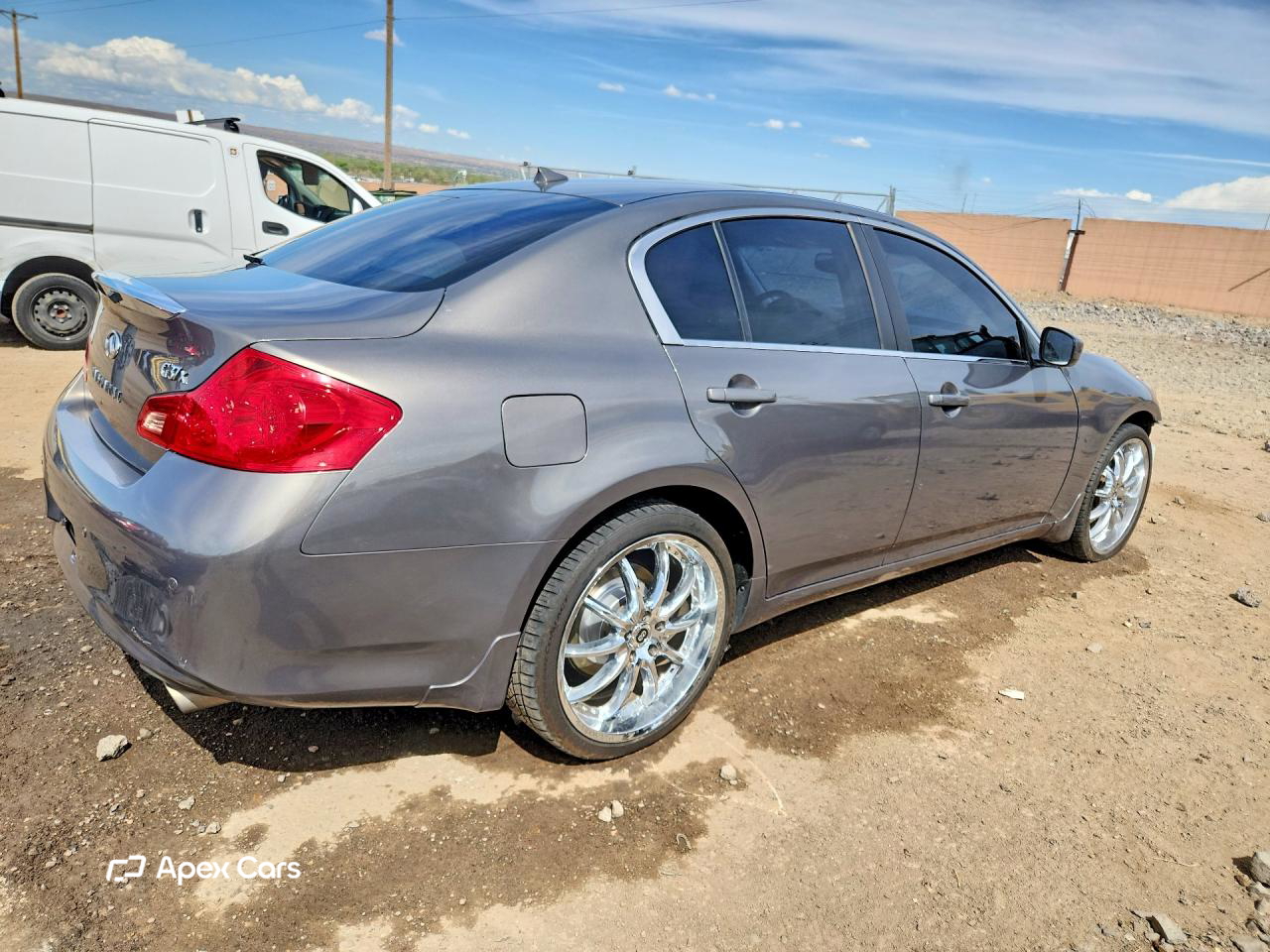 Infiniti G 2010