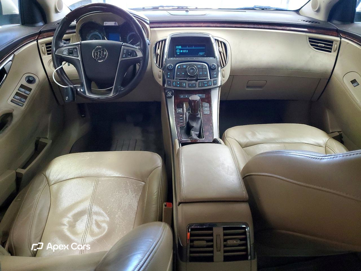 Buick LaCrosse 2011