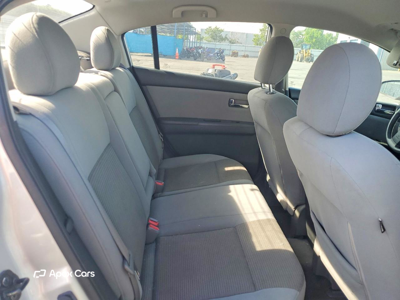 Nissan Sentra 2012