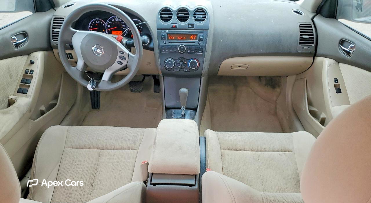 Nissan Altima 2012