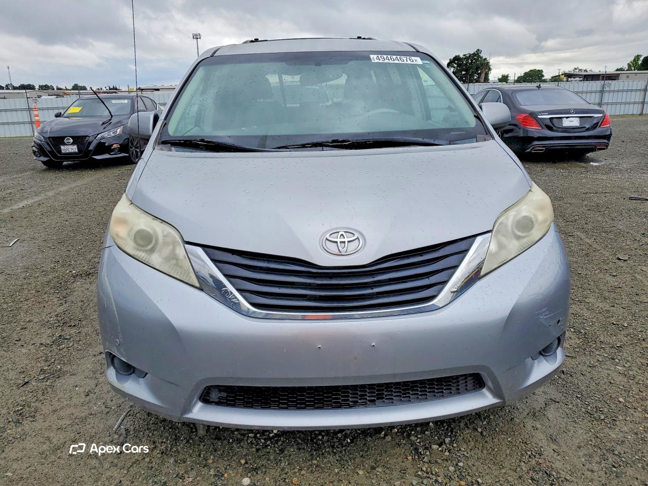 Toyota Sienna 2011