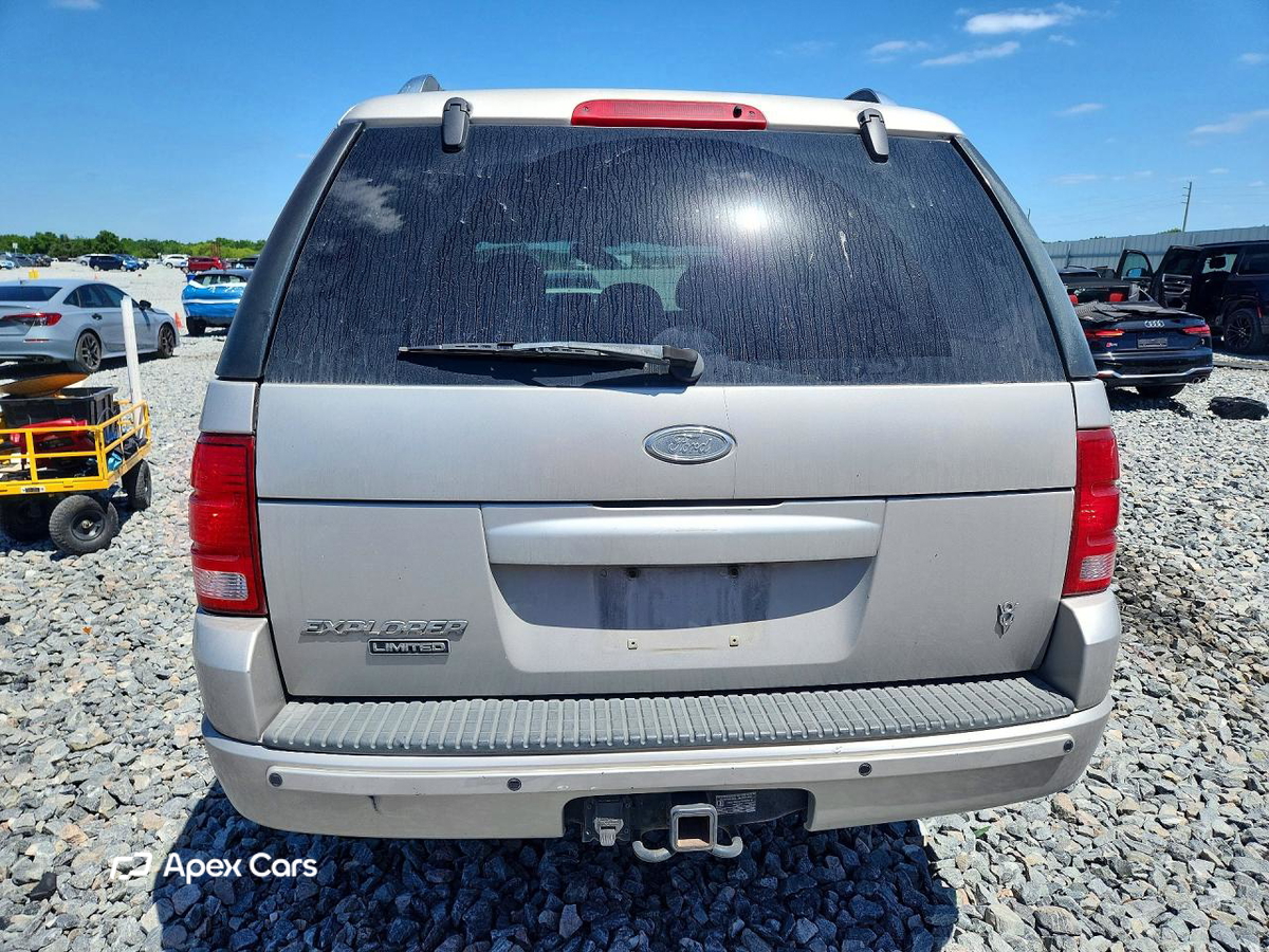 Ford Explorer 2004