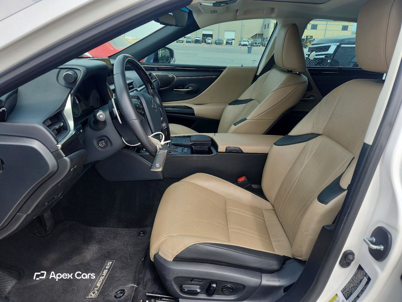 Lexus ES 2020
