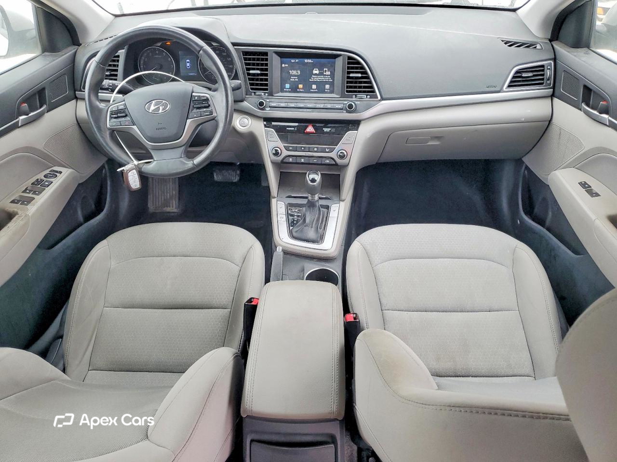 Hyundai Elantra 2017