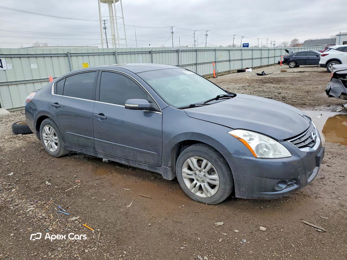 Nissan Altima 2010
