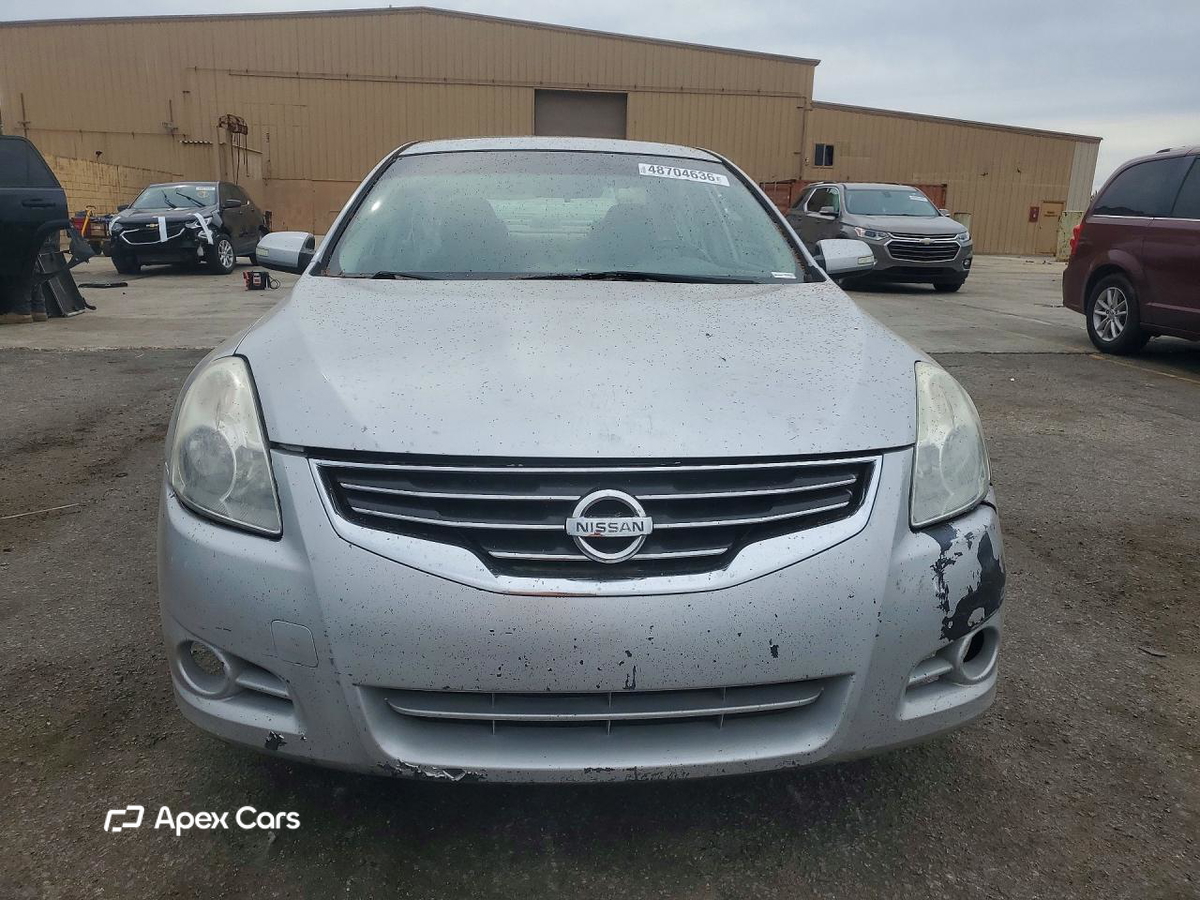 Nissan Altima 2010