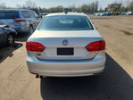 Volkswagen Jetta 2011