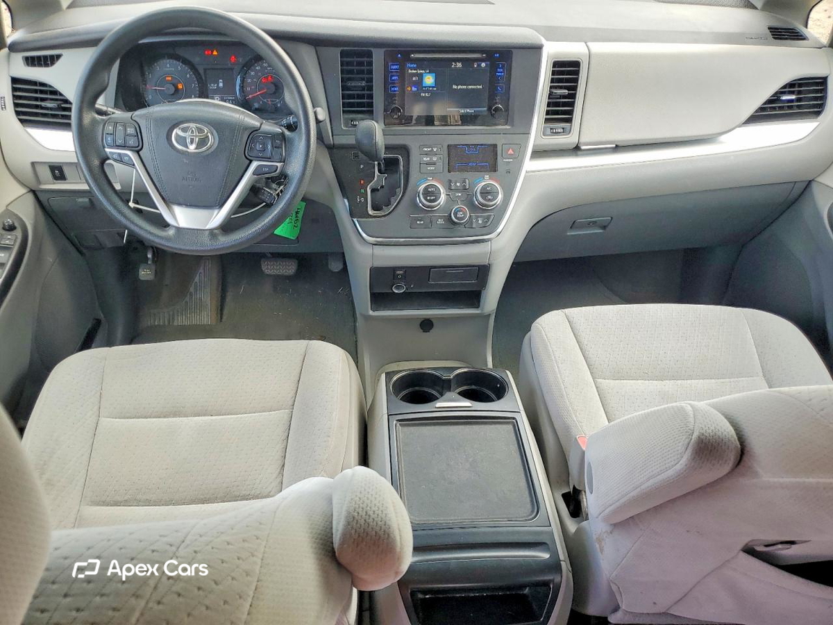 Toyota Sienna 2015