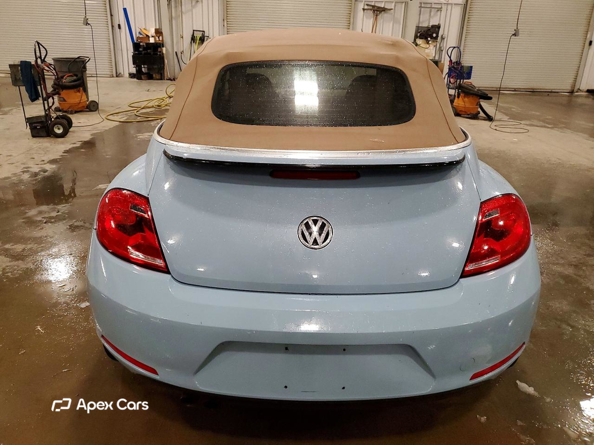 Volkswagen Beetle 2014