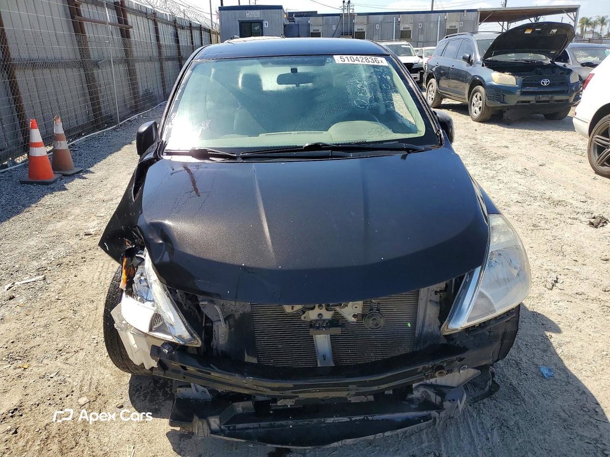 Nissan Versa 2011