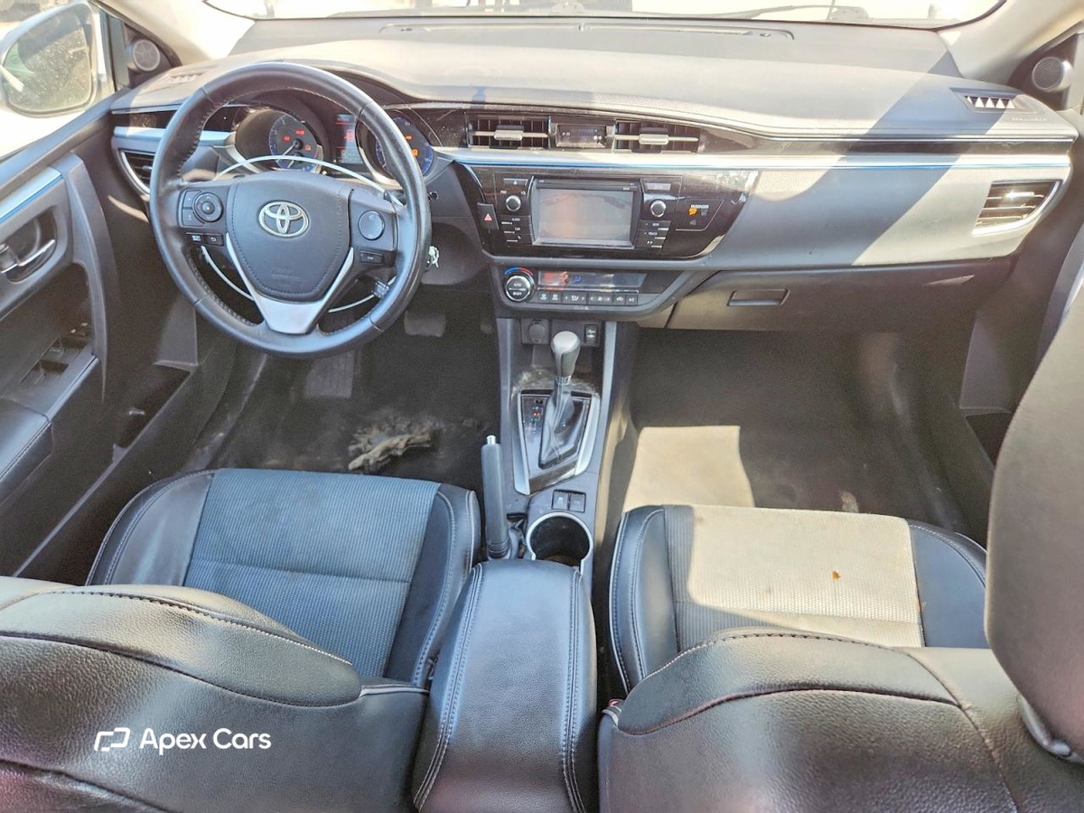 Toyota Corolla 2015