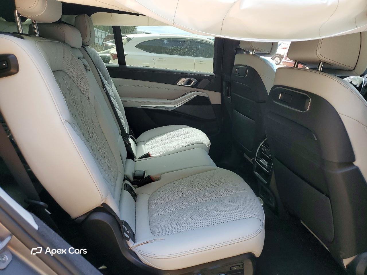 BMW X7 2025
