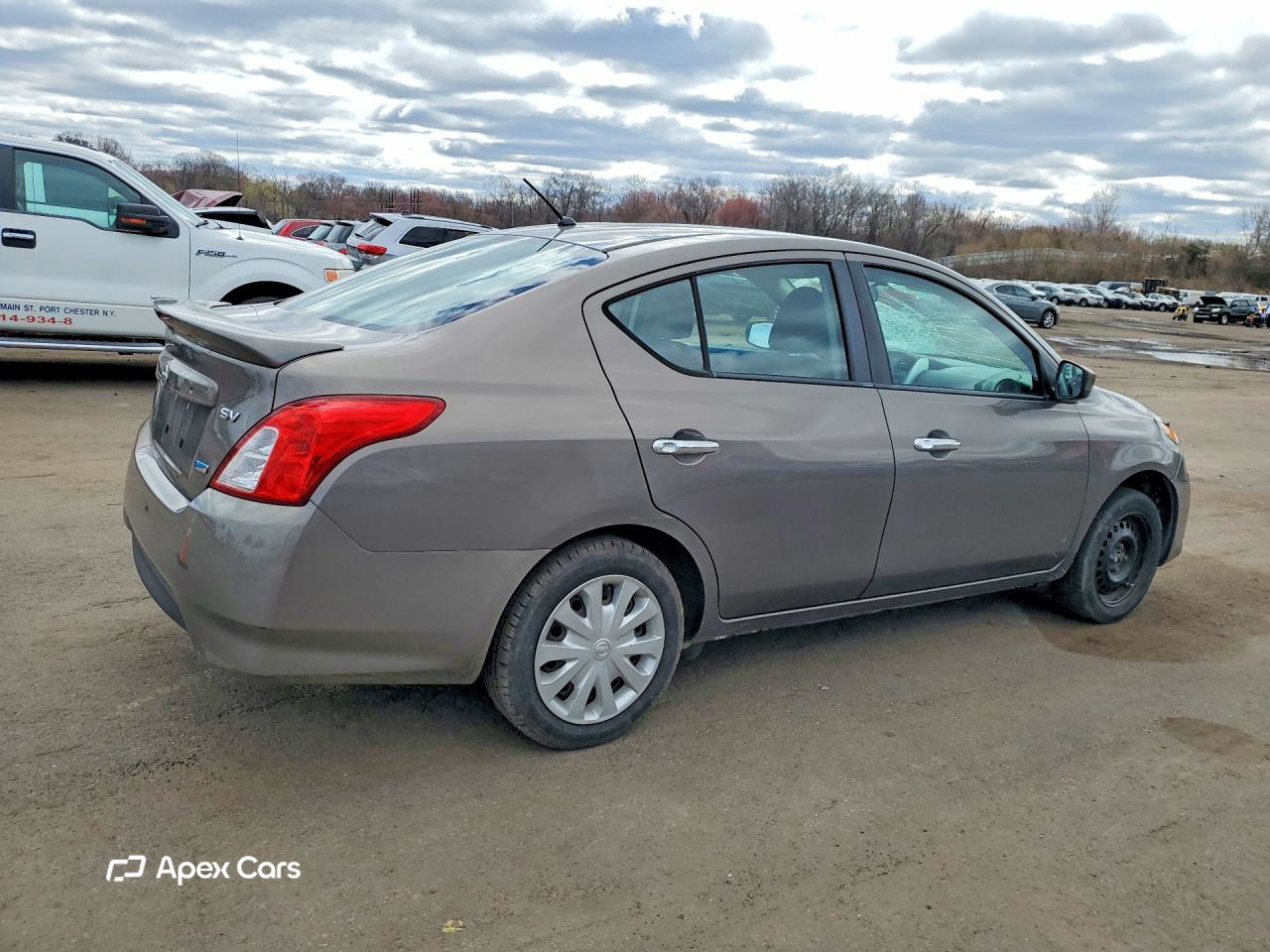 Nissan Versa 2015