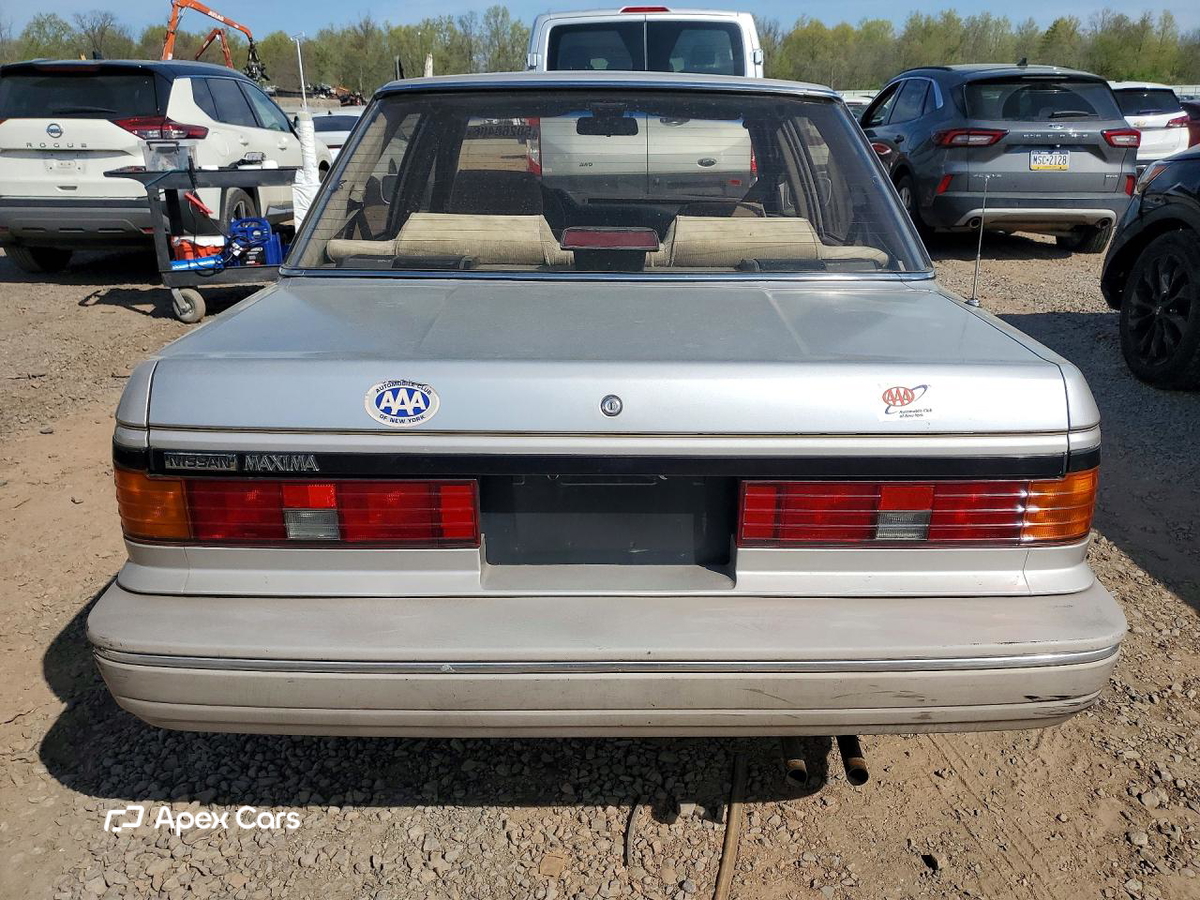 Nissan Maxima 1987
