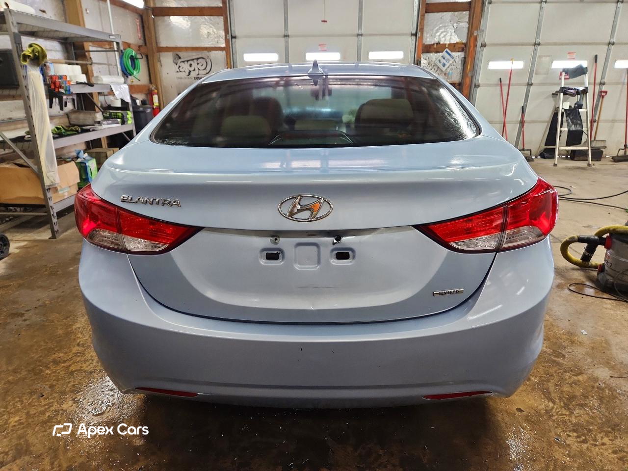 Hyundai Elantra 2011