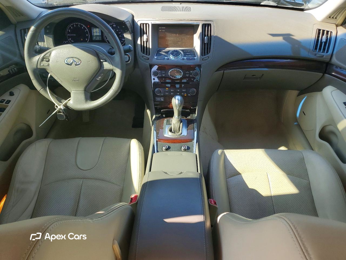 Infiniti G 2012