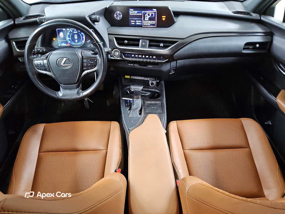 Lexus UX 2022