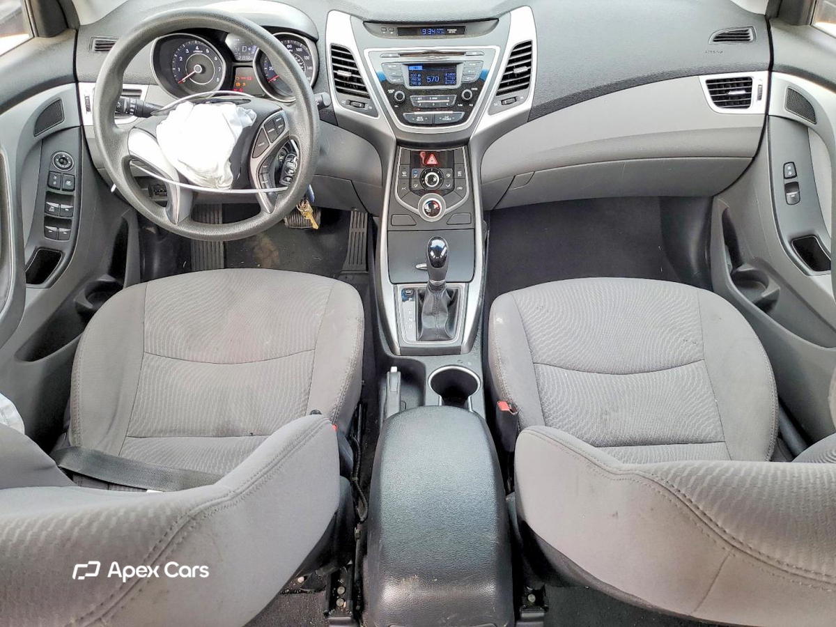 Hyundai Elantra 2016