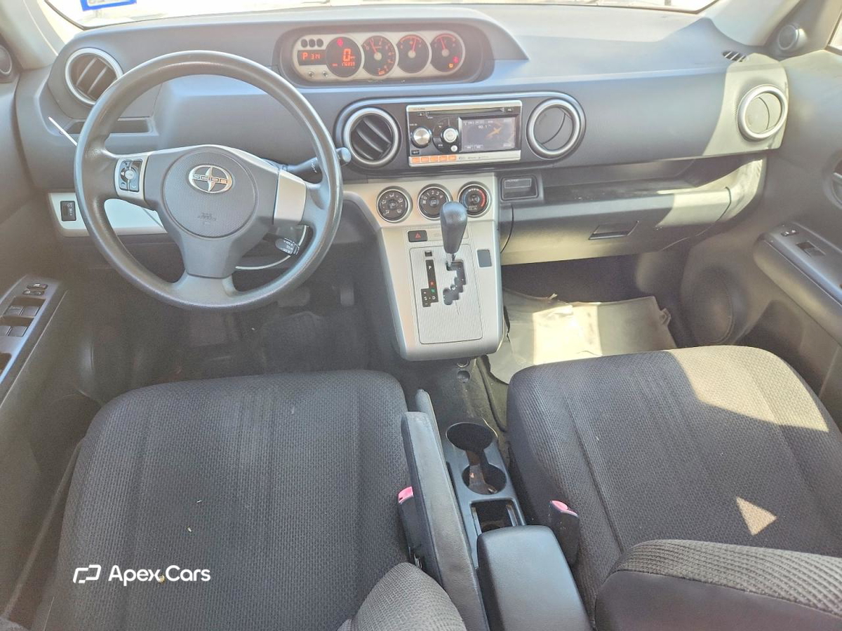 Scion xB 2010