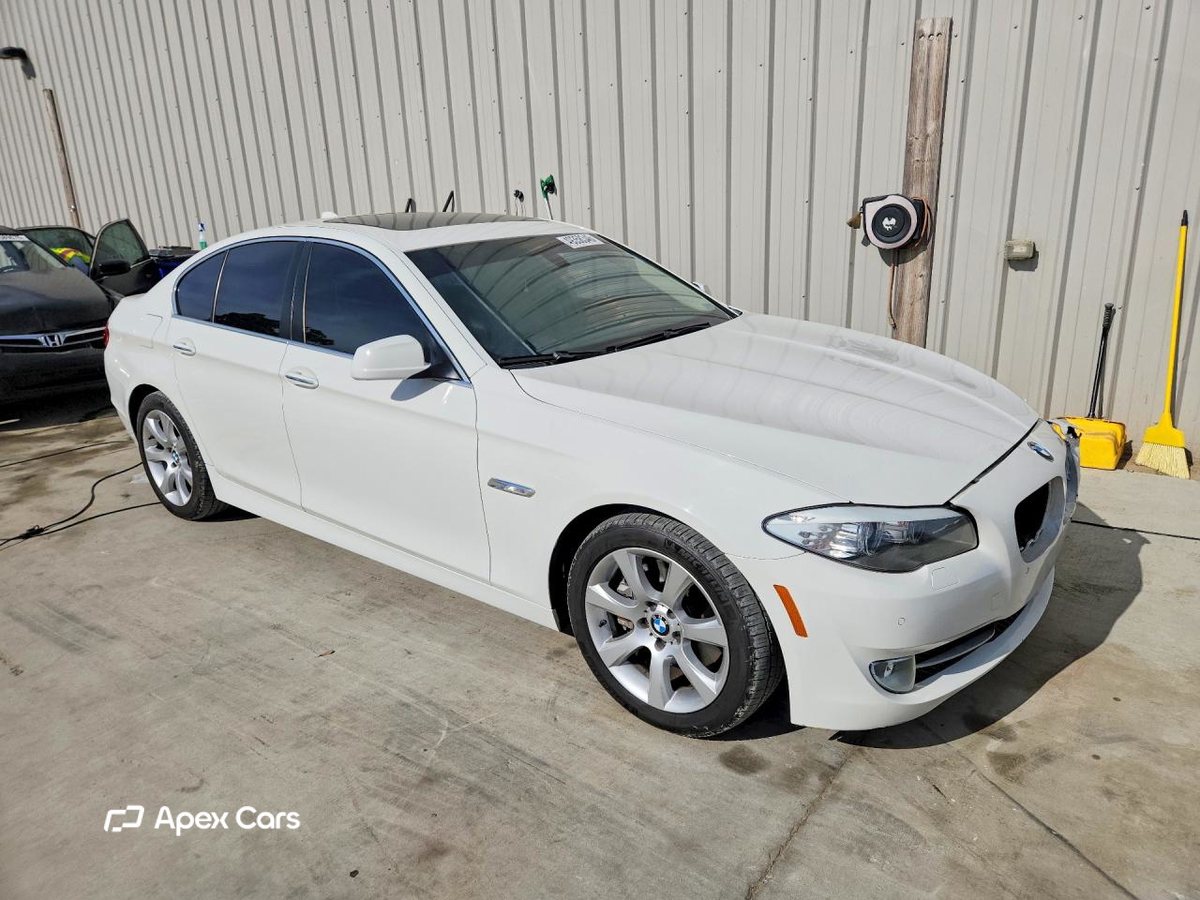 BMW Series 5 2011