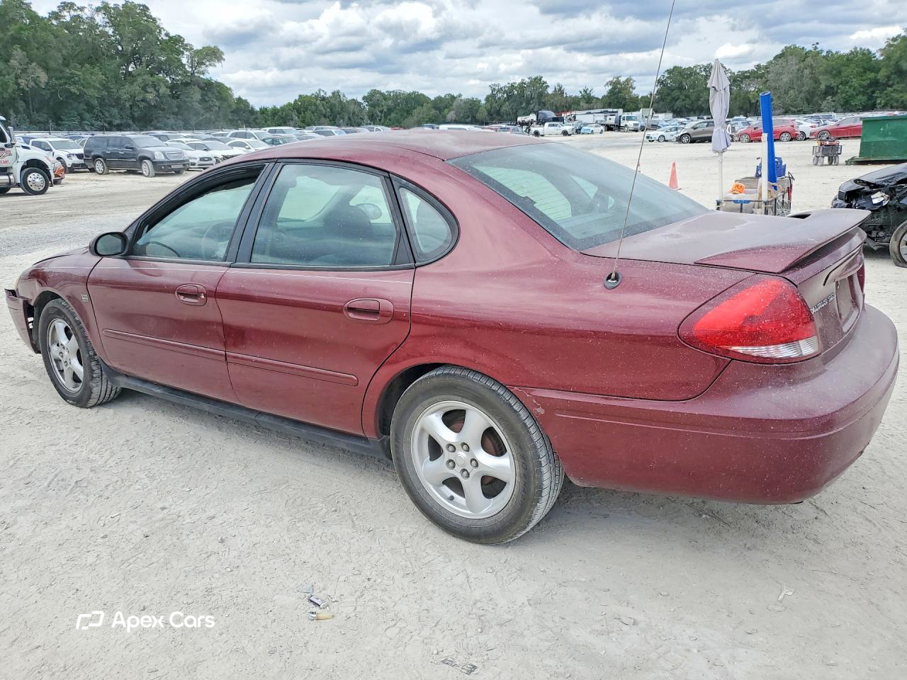 Ford Taurus 2004