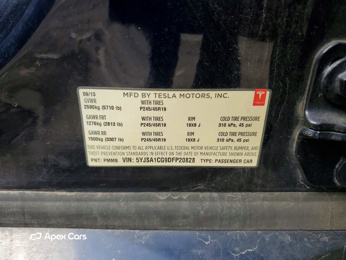 Tesla Model S 2013